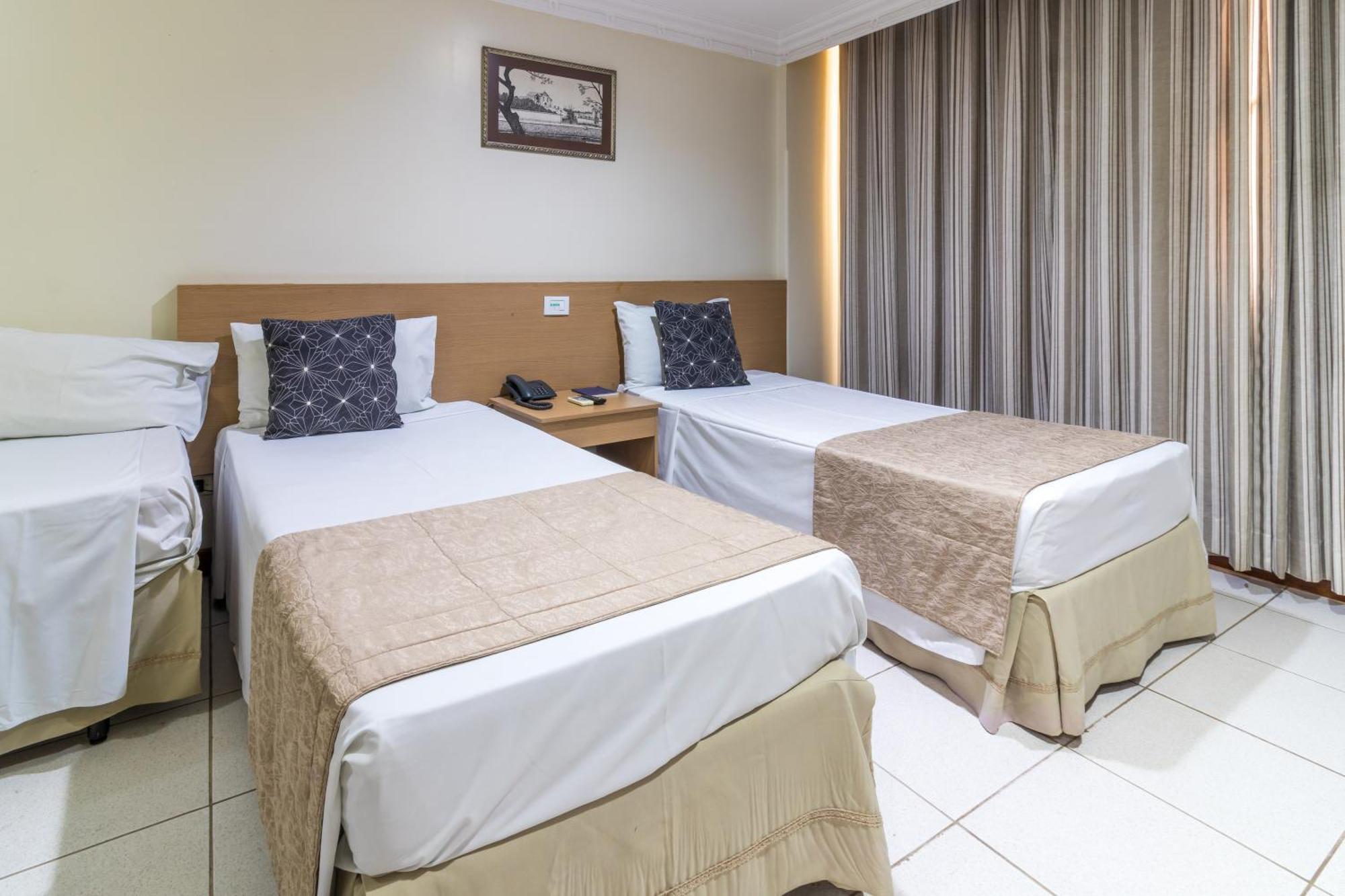 Umuarama Plaza Hotel By Castelo Itaipava Goiânia Esterno foto