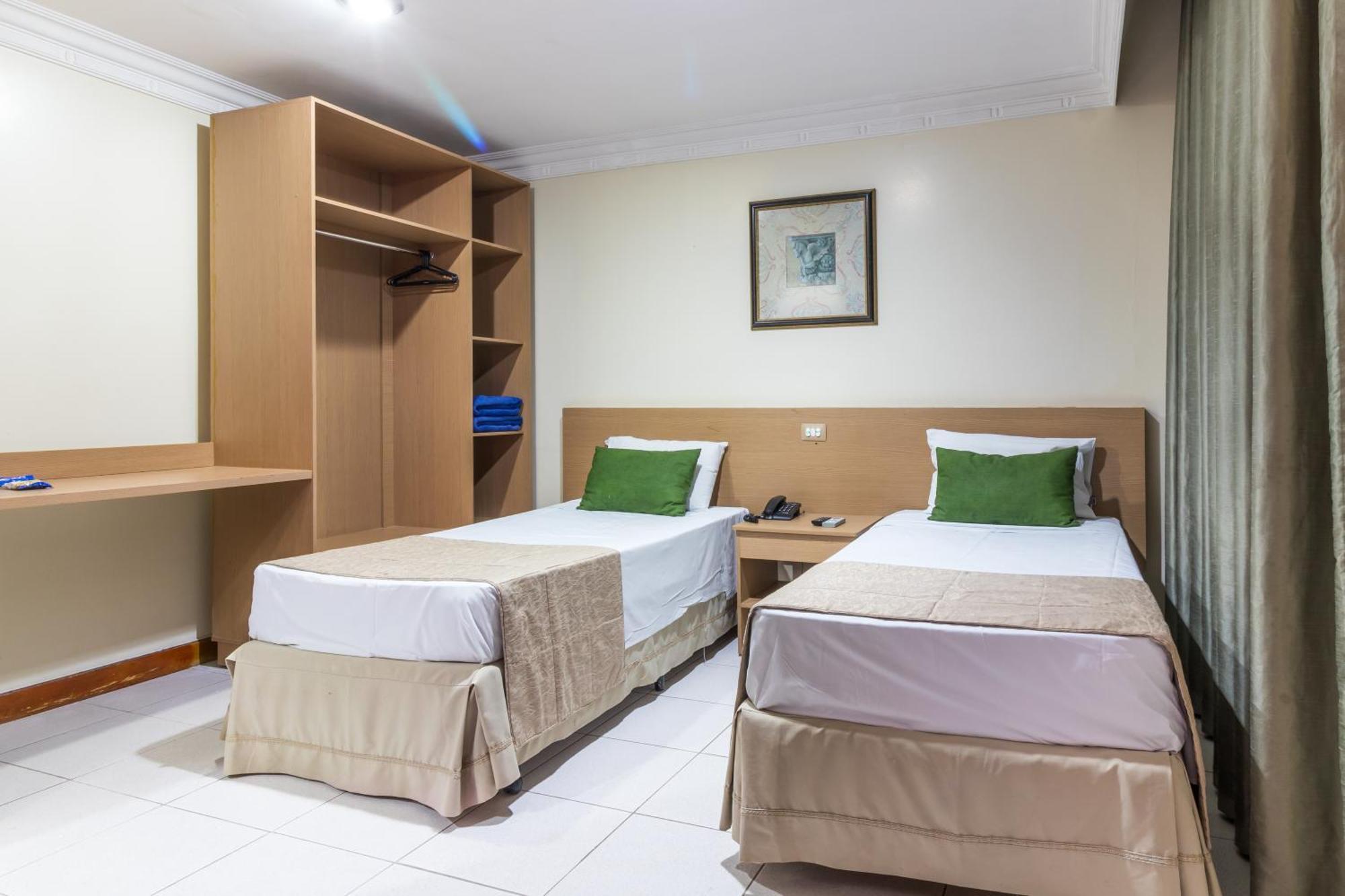 Umuarama Plaza Hotel By Castelo Itaipava Goiânia Esterno foto