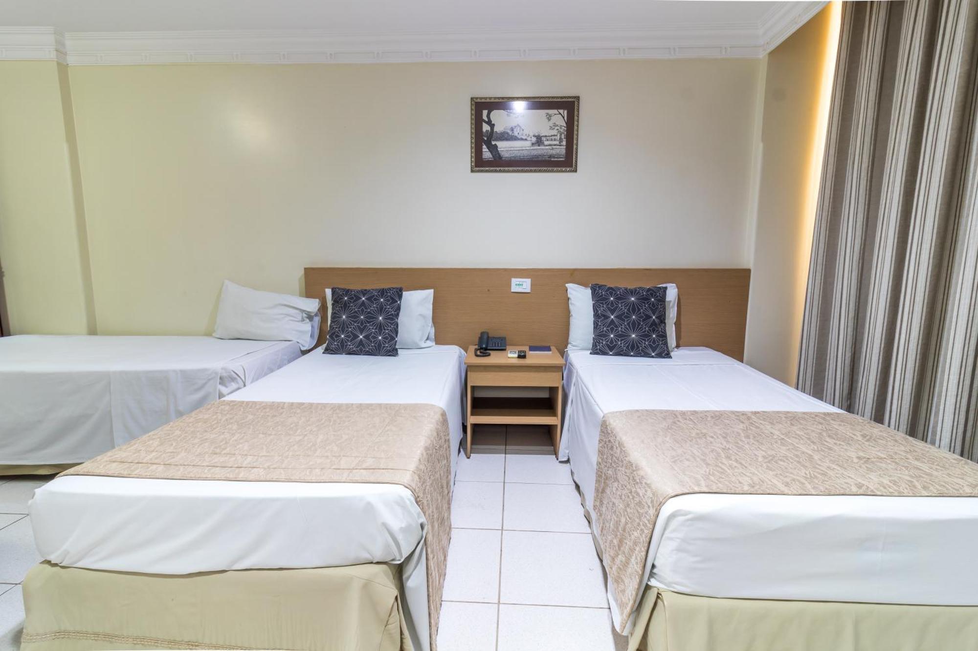 Umuarama Plaza Hotel By Castelo Itaipava Goiânia Esterno foto