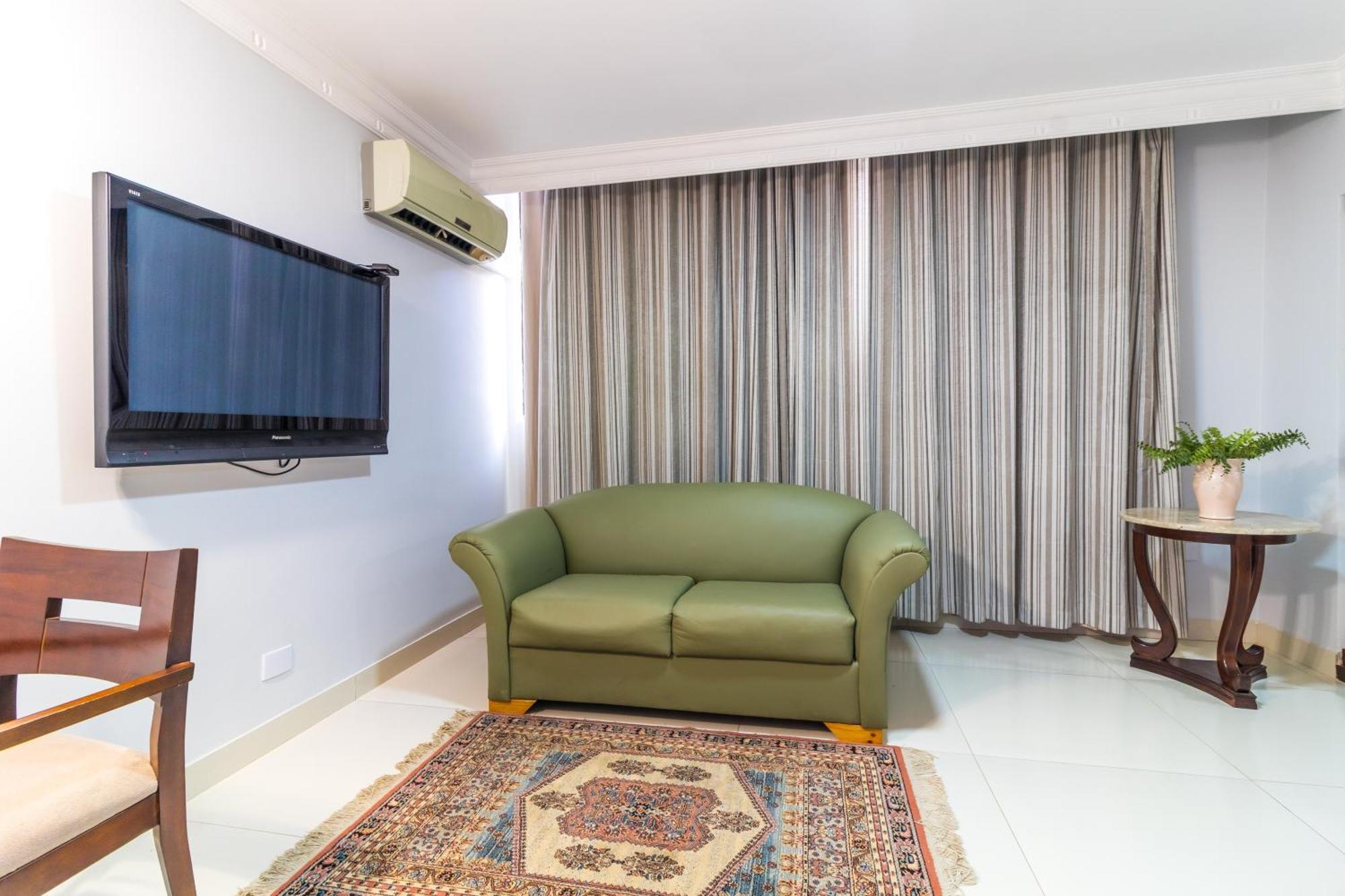 Umuarama Plaza Hotel By Castelo Itaipava Goiânia Esterno foto